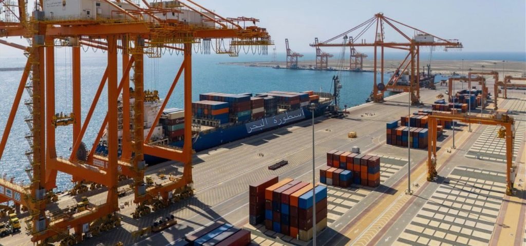 جازان تعزز التجارة والصناعة بميناء لوجستي واعد