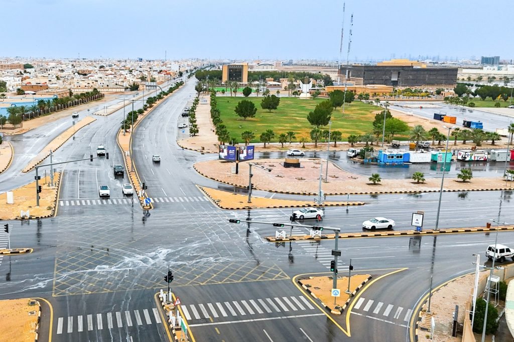 600 معدة 1300 شخصاً للتعامل مع (مطرية بريدة)