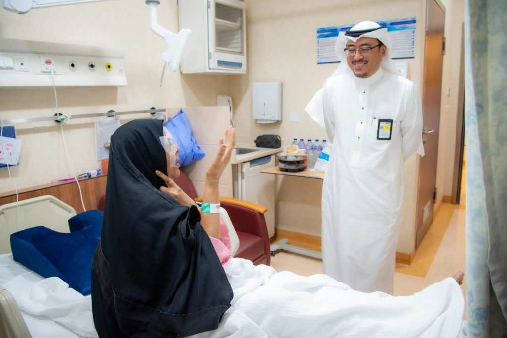 مستشفى الملك عبدالعزيز الجامعي بـ “طبية” جامعة الملك سعود يحتفي بعيد الأضحى مع المرضى والمنسوبين