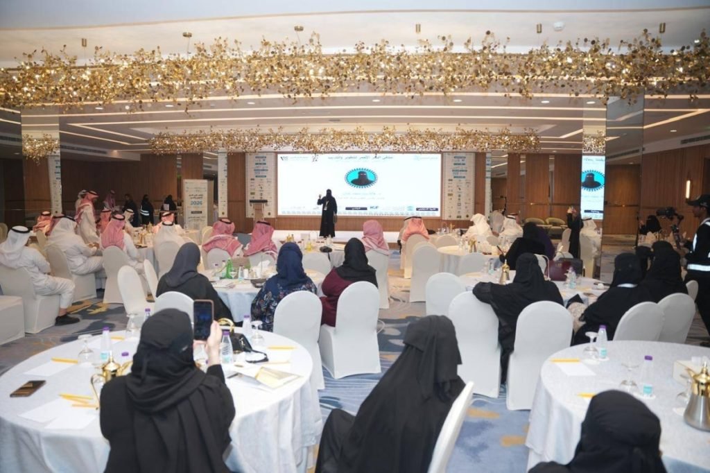 بـ 15 مليار ريال.. ملتقى “البحر الأحمر يرسم خارطة استثمار “العقول” لمستقبل المملكة