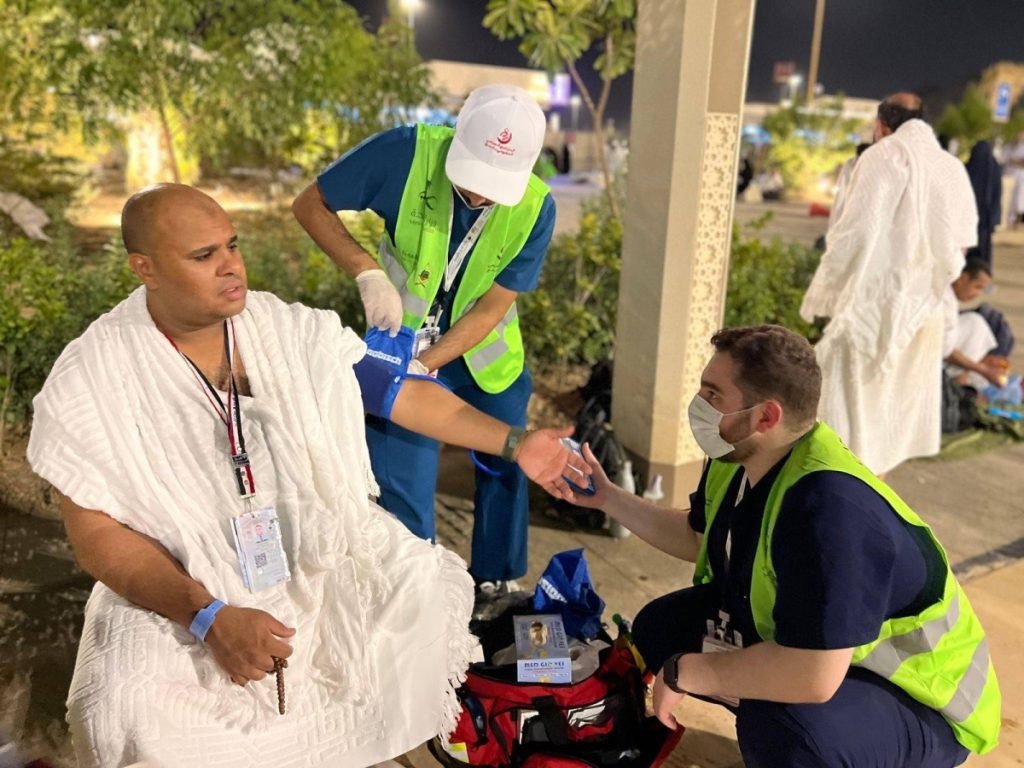 دعوات ضيوف الرحمن واكتساب الخبرات دفعنا للتطوع في الحج