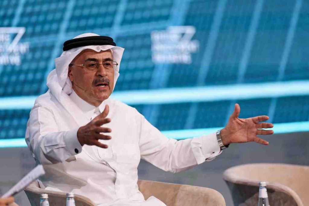 رئيس أرامكو: العالم خسر مليار برميل من النفط خلال الشهرين الماضيين