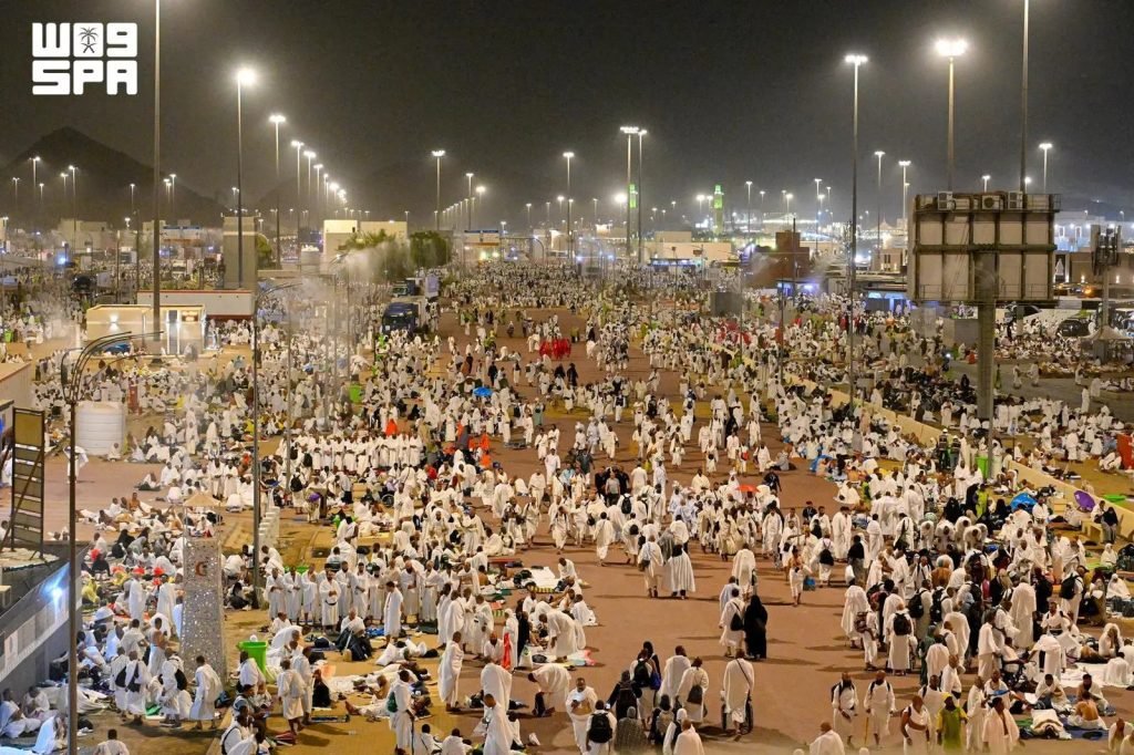 مشعر مزدلفة.. يزدلف إليه الحجاج بقلوب خاشعة وذكرٍ متصل