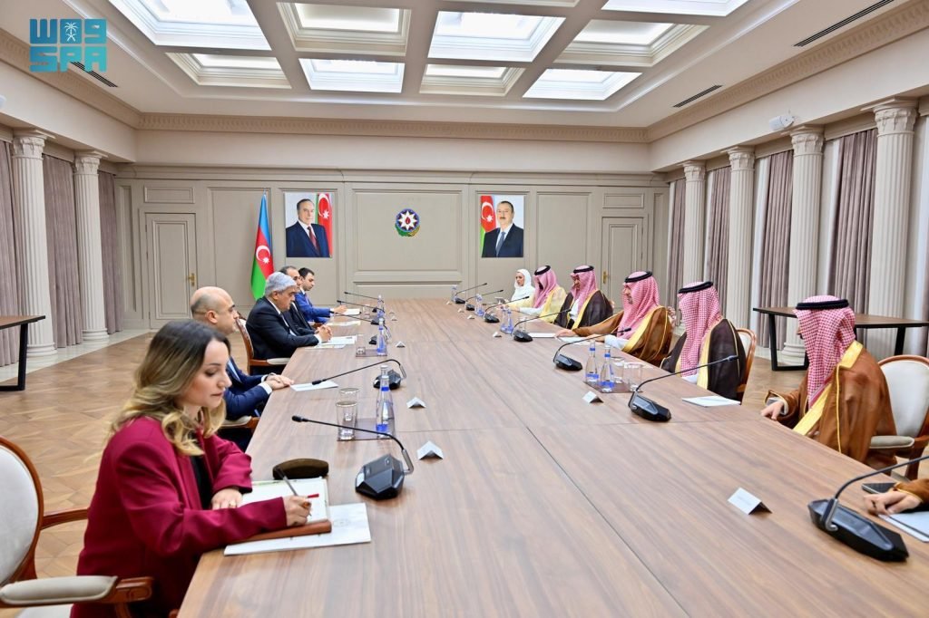 المملكة وأذربيجان تبحثان تعزيز التعاون الحضري والاقتصادي