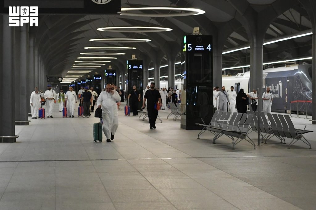 المدينة المنورة تستقبل طلائع الحجاج المتعجلين القادمين من مكة المكرمة