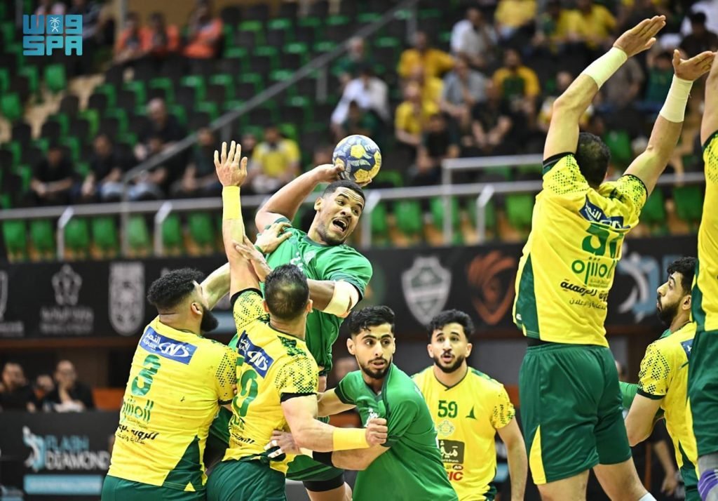 الخليج يحسم التأهل.. والهدى يُنعش آماله