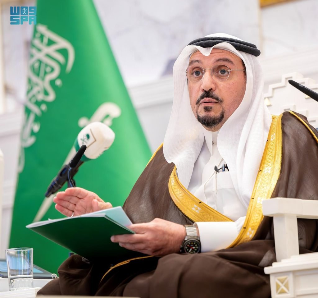 أمير منطقة القصيم يطلع على تطبيق نظام الآثار والتراث العمراني وجهود هيئة التراث في حماية مواقع التراث الثقافي