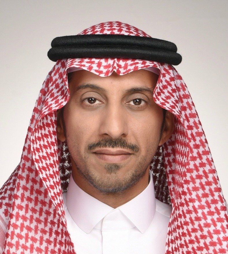العقول المتميزة التي تدرس بيننا.. لماذا لا نبقيها معنا؟