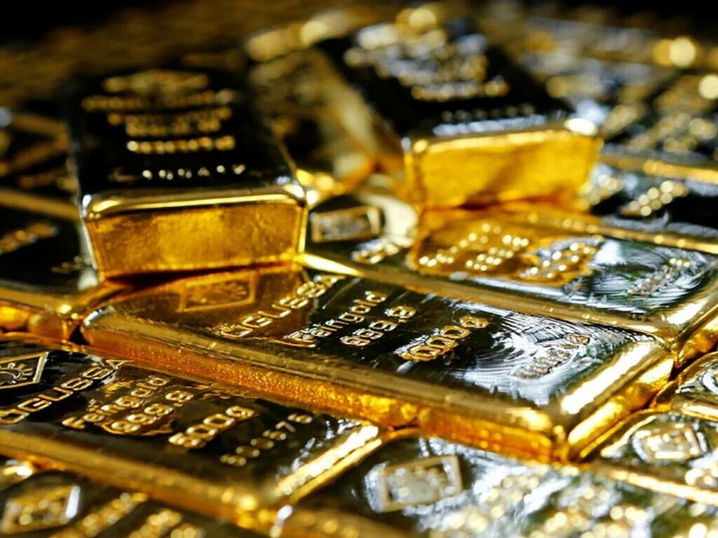الذهب يتجه لخسارة أسبوعية ثالثة تحت ضغط الدولار والفائدة