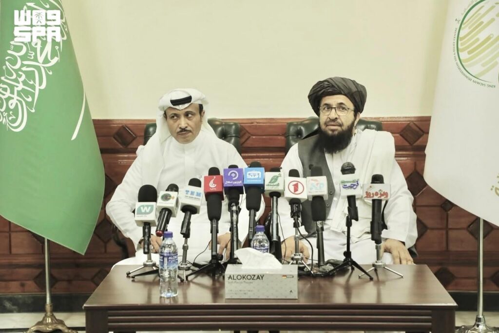 مركز الملك سلمان للإغاثة يقدم مساعدات غذائية لمتضرري الفيضانات في ولاية نورستان بأفغانستان