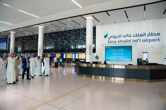للمسافرين من مطار الرياض.. لا نداءات بعد الآن