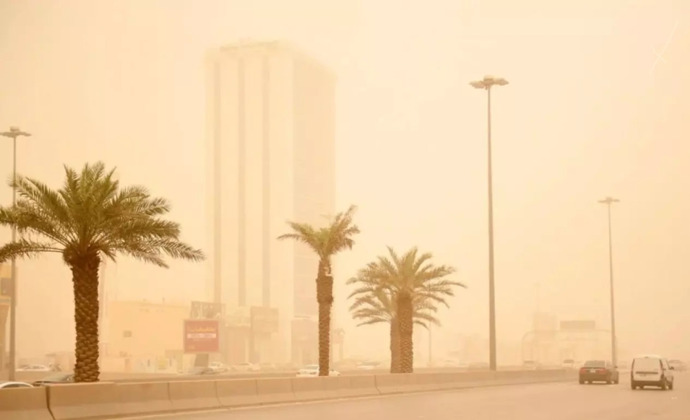 طقس الأحد.. أجواء حارة وأمطار ورياح على أجزاء واسعة من السعودية