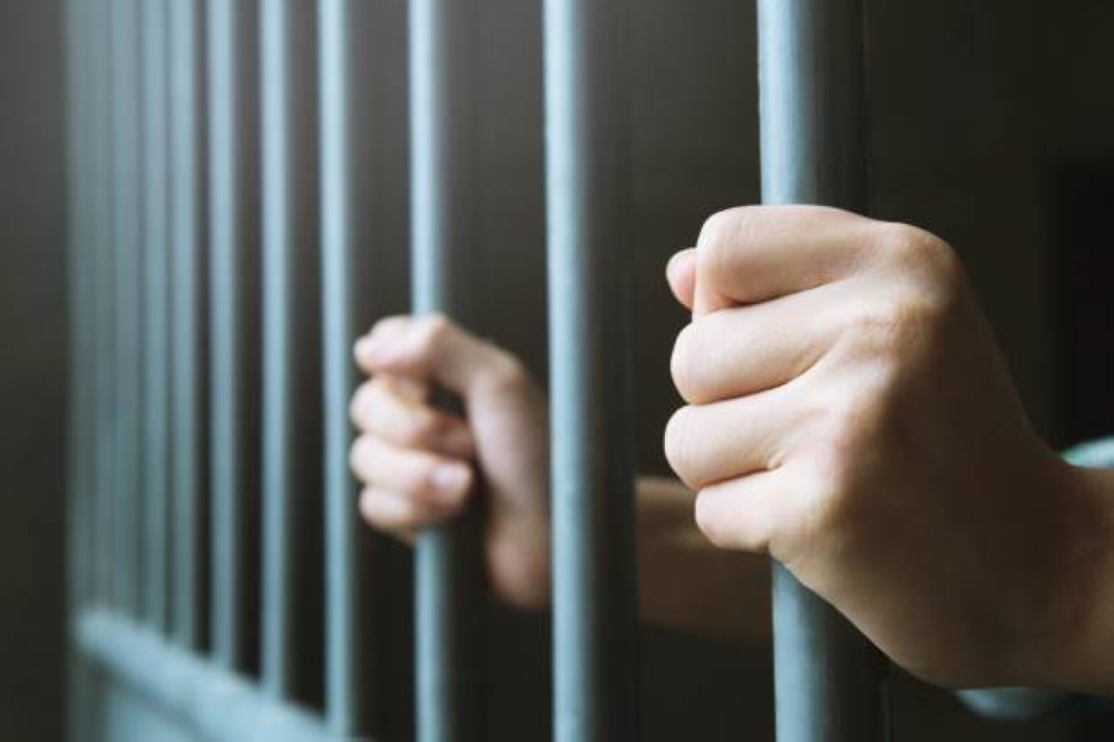 إطلاق خدمة التحقيق إلكترونيًا مع الموقوفين داخل السجون بمناطق المملكة