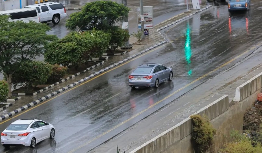 مصحوبة بعواصف رعدية.. أمطار متباينة الشدة على الباحة وجازان