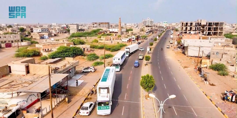 وصول 4 شاحنات إنسانية سعودية جديدة إلى مديرية المخا في اليمن