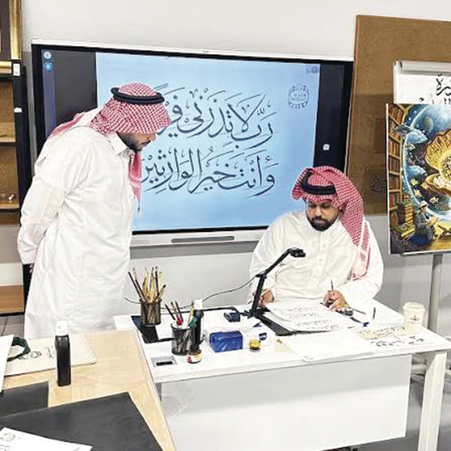 ملتقى «عرش الحرف» يستعرض فنون الخط العربي