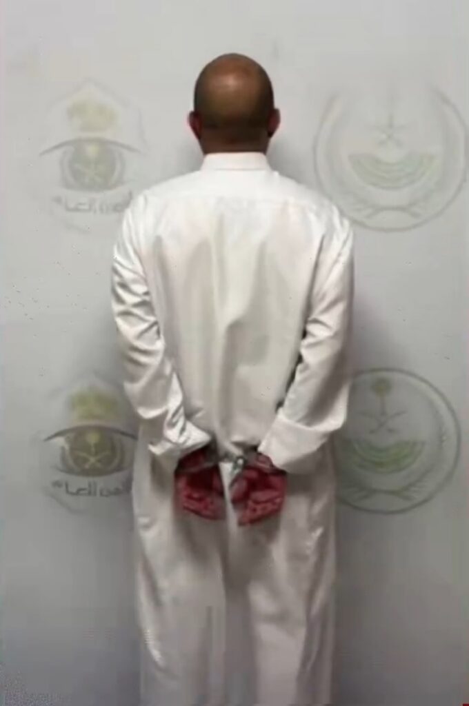 عاجل – الرياض.. القبض على مقيم أساء للمرأة ومارس عبارات تمس الآداب العامة والقيم الدينية