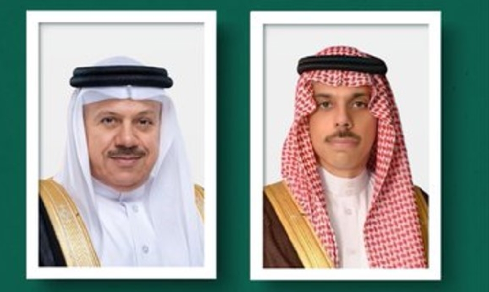 وزير الخارجية ونظيره البحريني يبحثان تطورات الأوضاع في المنطقة