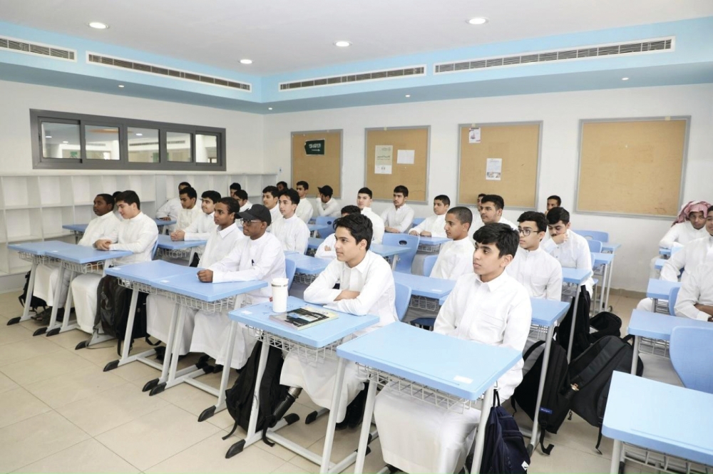 إجراءات إسعافية عاجلة للتعامل مع حالات الاختناق والحساسية المفرطة بين طلبة المدارس