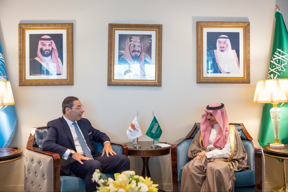 نيويورك.. وزير الخارجية ونظيره القبرصي يوقعان برنامج تعاون