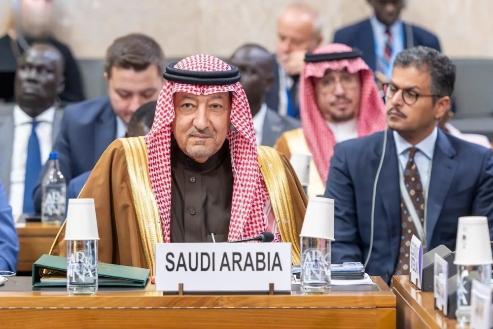 الخريجي يستعرض جهود المملكة لوقف إطلاق النار وصون وحدة السودان